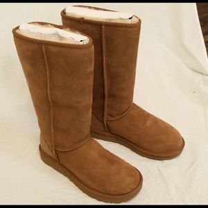 UGGS Women’s TALL CLASSIC II CHESTNUT BOOTS